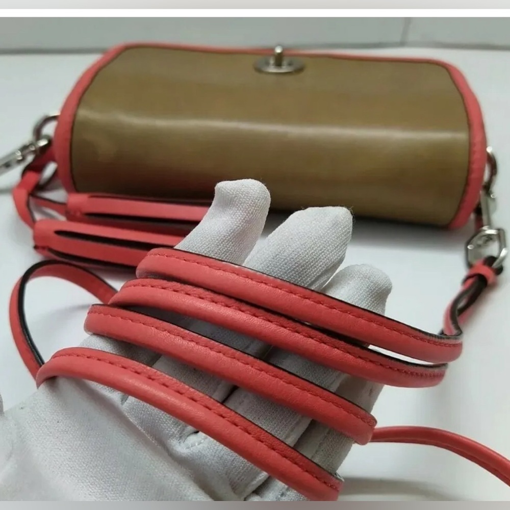 Handbag - Picture 4 of 8